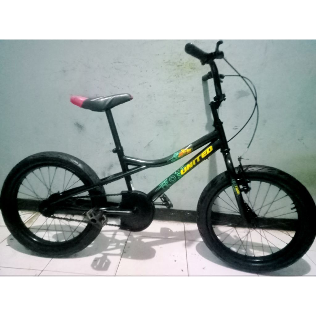 SEPEDA BMX UKURAN 18 INCHI SECOND/SEPEDA BMX anak BEKAS MASIH BAGUS