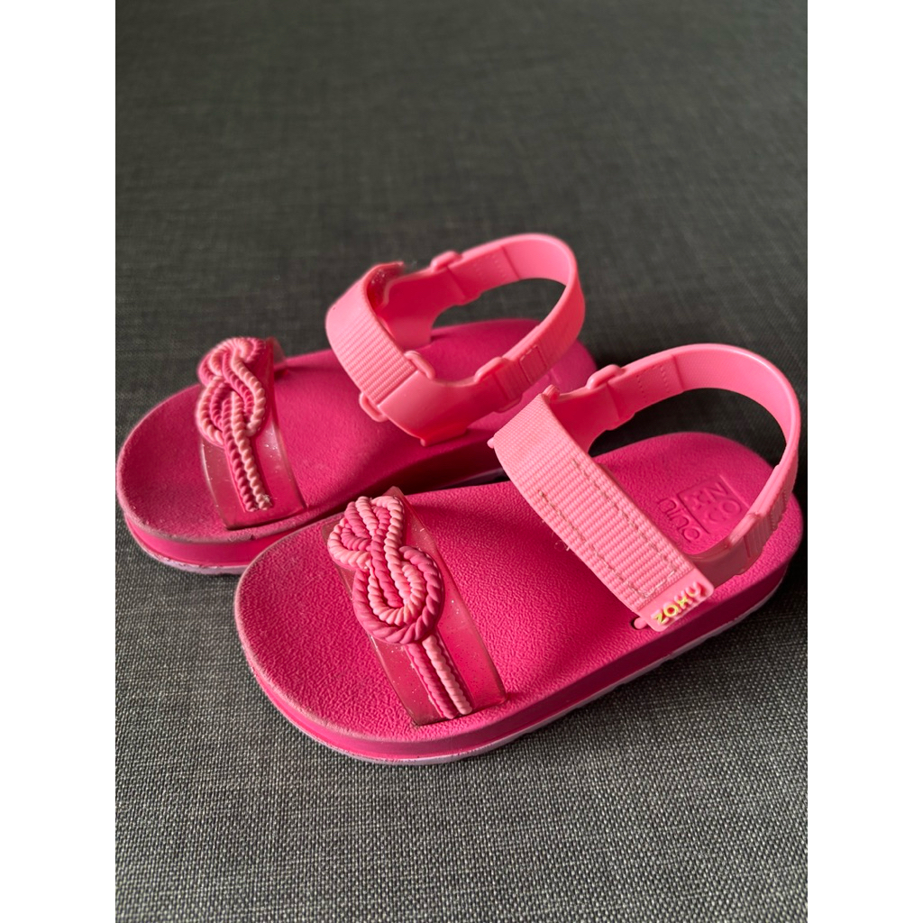 PrelovedZaxyNinaKidsSandalSepatuSendalAnakPerempuanOriginalBrandedSecondLucu