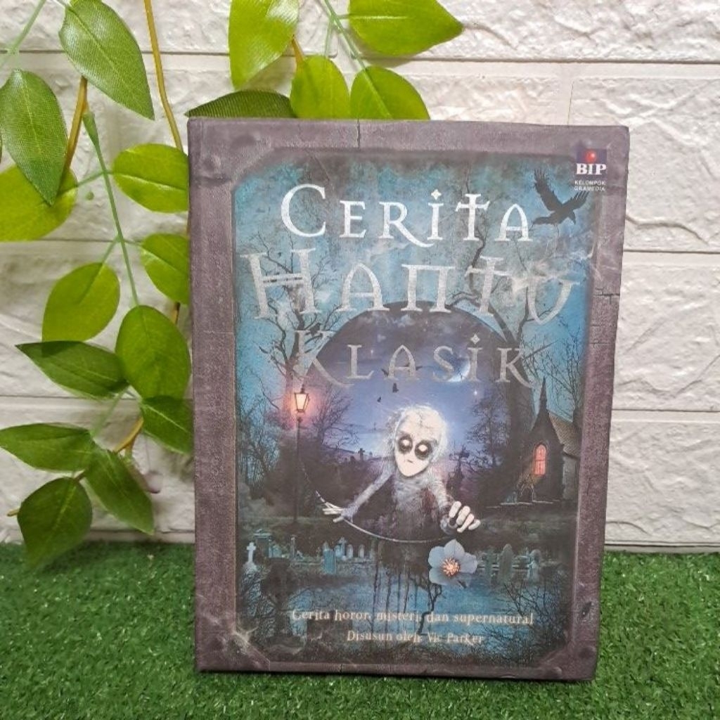 BUKU CERITA HANTU KLASIK by VIC PARKER
