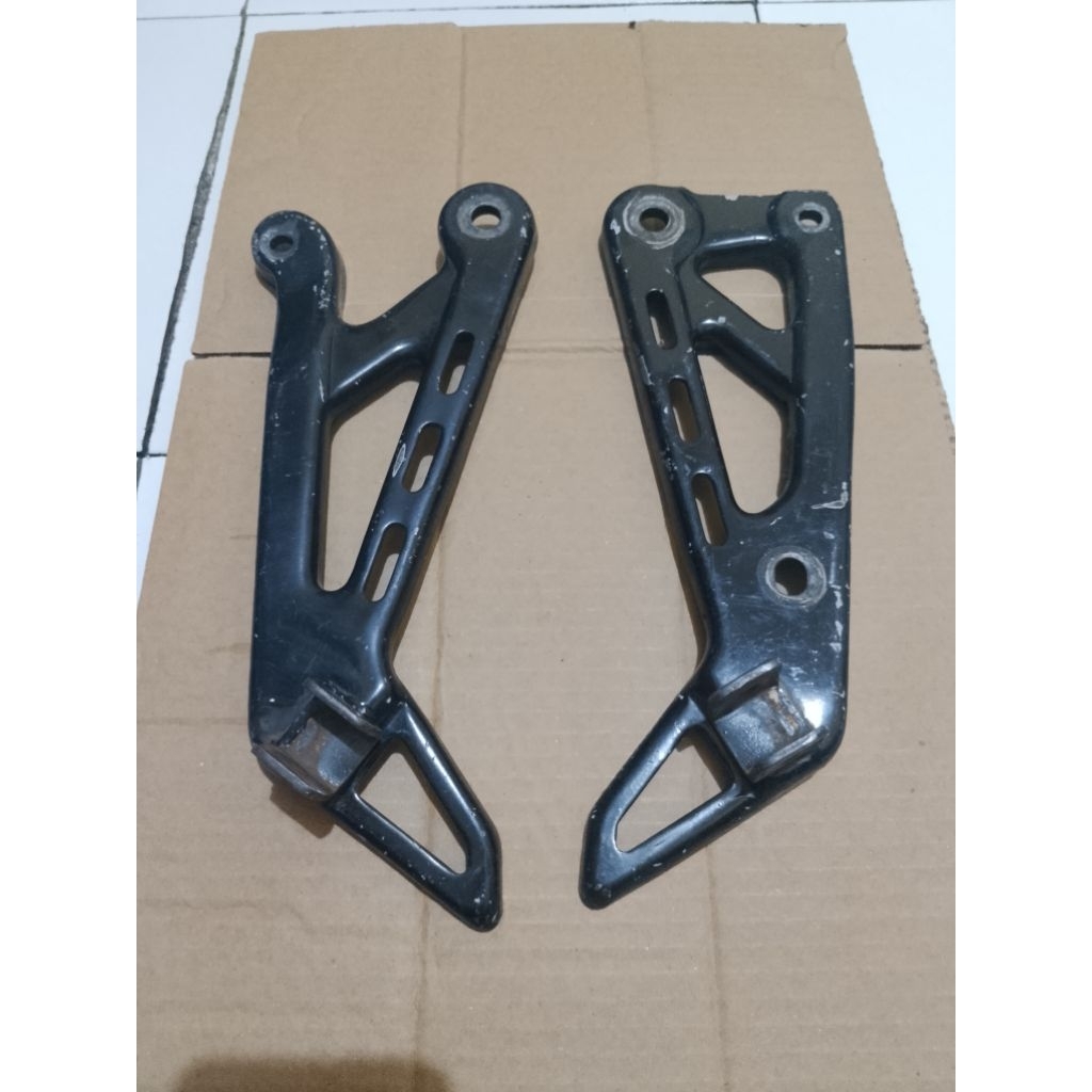 Footstep belakang Yamaha Rx King ori dan non ori