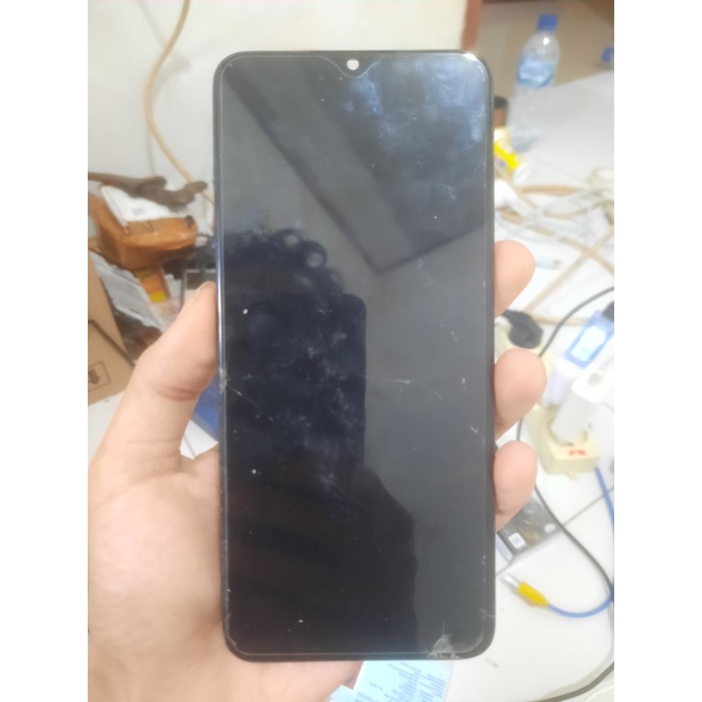 FRAME TULANG TENGAH TATAKAN LCD REALME 5i COPOTAN