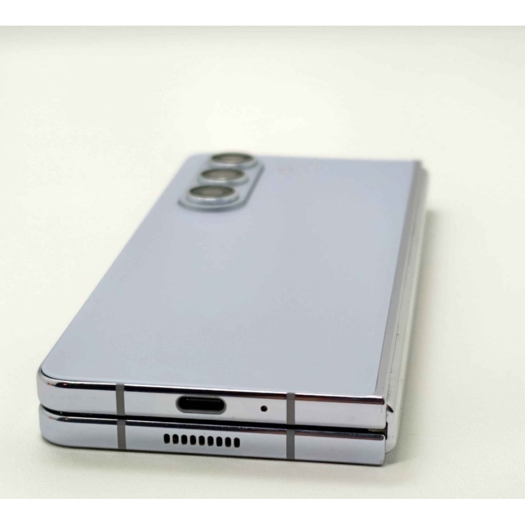 Samsung z fold 5 512 minus