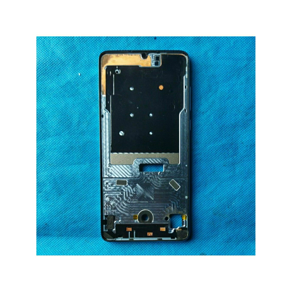 FRAME TATAKAN LCD TULANG TENGAH HUAWEI P30 KONDISI FISIK MASI BAGUS MULUS ORIGINAL COPOTAN BERGARANS
