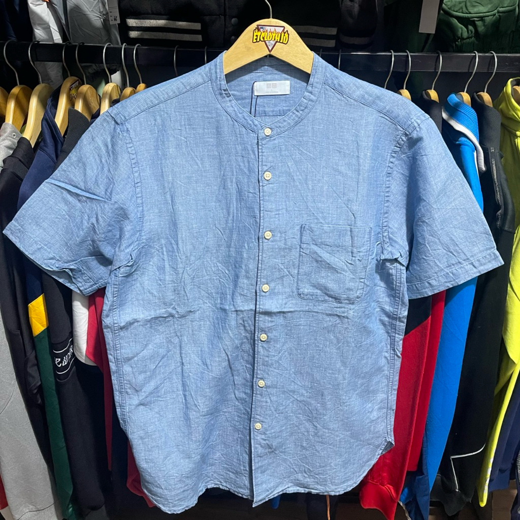 Kemeja Uniqlo Sanghai