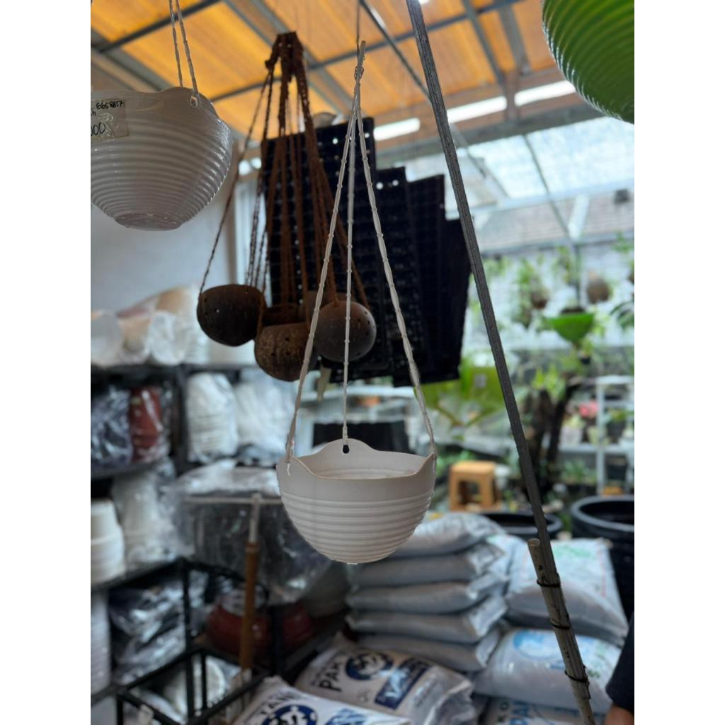 Pot Gantung Lovenia S/L Plastik Tebal Grosir