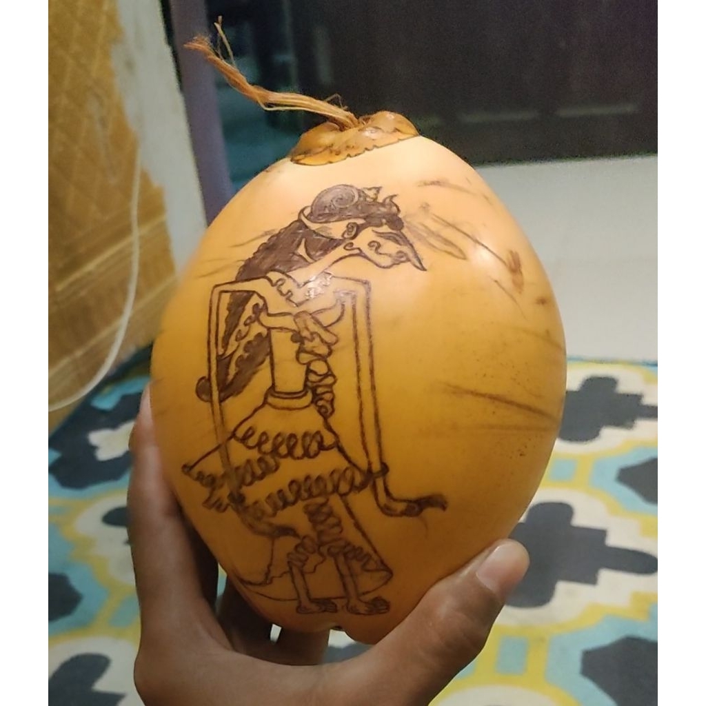 kelapa gading, kelapa kuning, Gambar wayang Arjuna dan Srikandi, kelapa untuk 7 bulanan