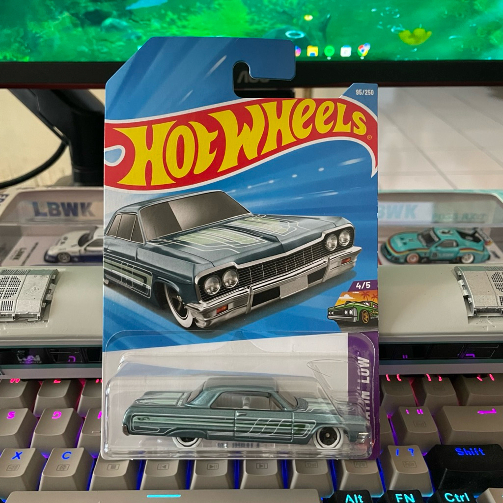 HOT WHEELS 64 IMPALA