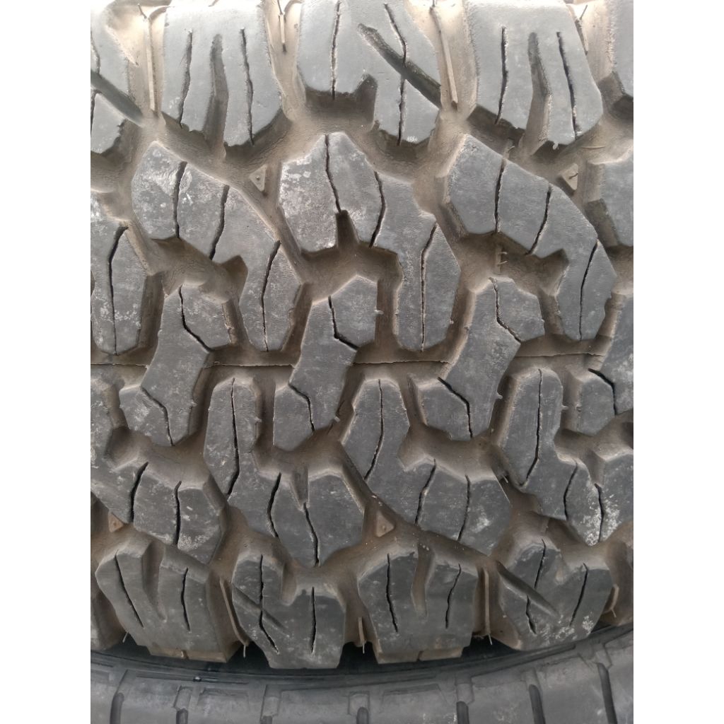 Ban R18 285 65 BFGoodrich All Terrain TA KO 2