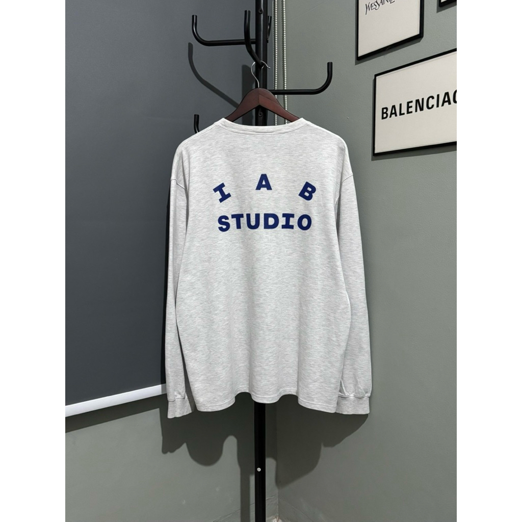 IAB STUDIO LONG SLEEVE GREY
