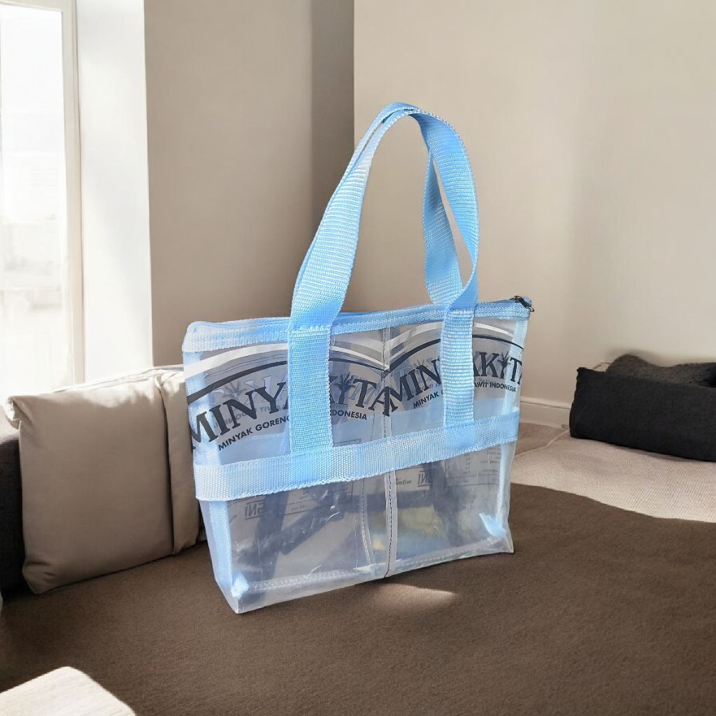 Tote Bag Daur Ulang Kemasan Plastik Bekas Minyak Goreng