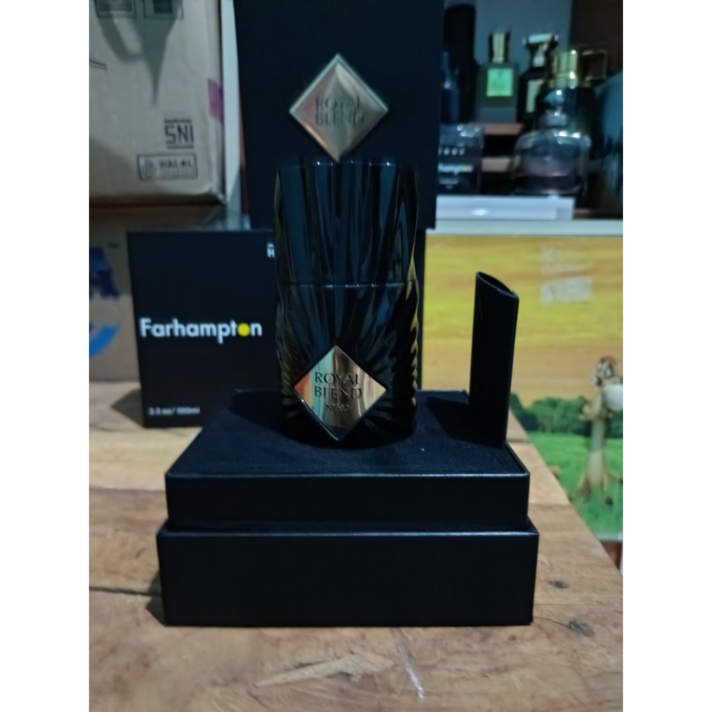 Preloved Royal Blend Nero 97%(baru 14x spray)