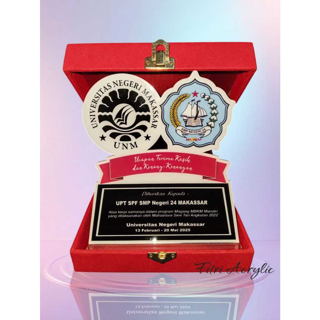 PLAKAT  AKRILIK CENDERAMATA, KKN , KENANG-KENANGAN