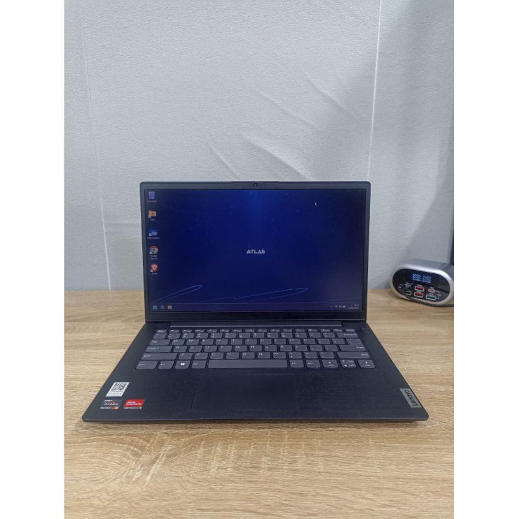 Laptop Lenovo V14 Ryzen 5