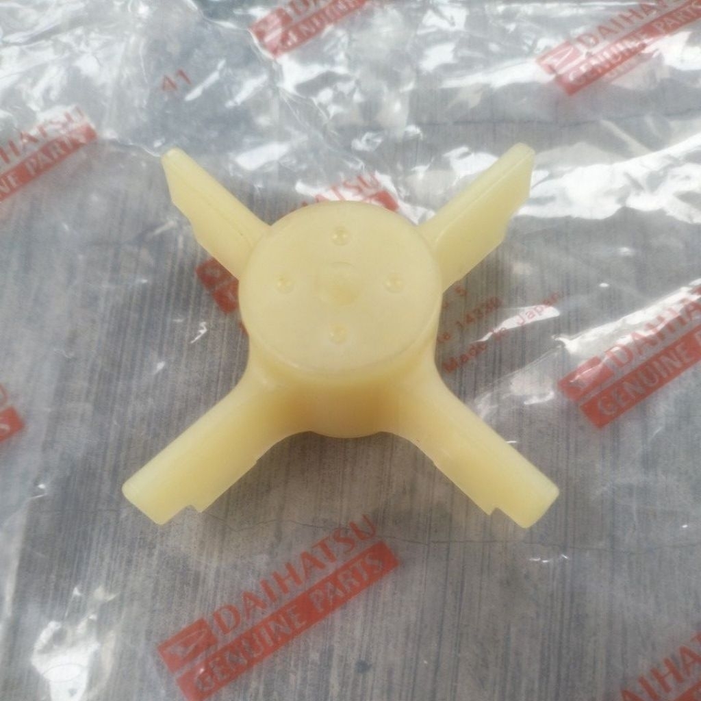 Slinger Output Shaft Oil Avanza 2006-2018 Granmax Rush 2007-2017 Xenia Original / Baling Baling Tran