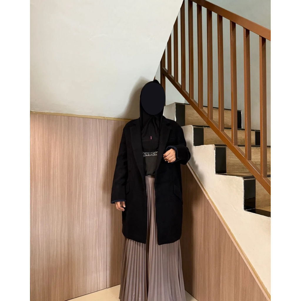 Coat Salju Winter Tebal Hangat LD 110 SJSJ Black (Wol Asli 67%, Angora 19%, Kasmir 3%)