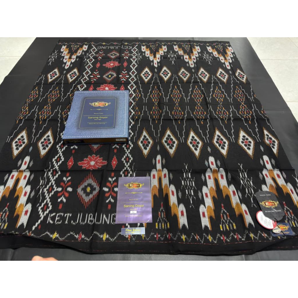 SARUNG KETJUBUNG GOYOR RED/GOLD ISTIMEWA