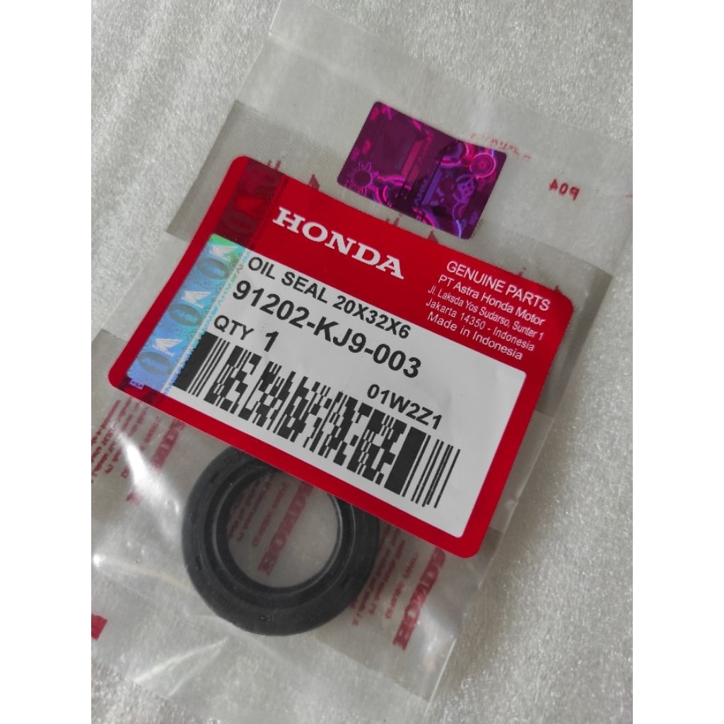 oil seal  sil 20X32X6 as pully gardan beat old new-vario 110- scopy spacy karbu-91202-KVB-003--91202