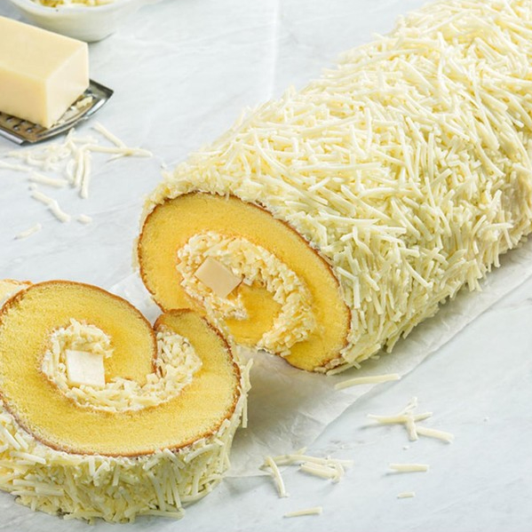 BOLU GULUNG MERANTI TOPING KEJU RASA KEJU