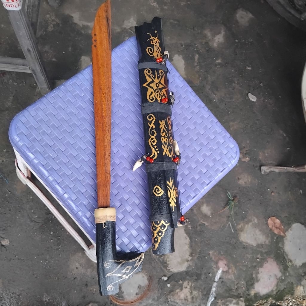 mandau kayu mini karnaval anak/pentas seni