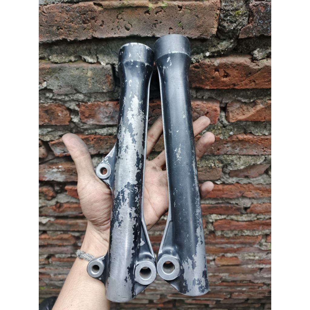 Bottom shock depan Honda Revo absolute Blade Absolute revo