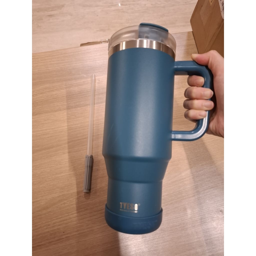 Tyeso Aura Tumbler Portable Stainless Coffee Cup 1200ml Thermos Cup Vacuum Insulted Ori Preloved Rea