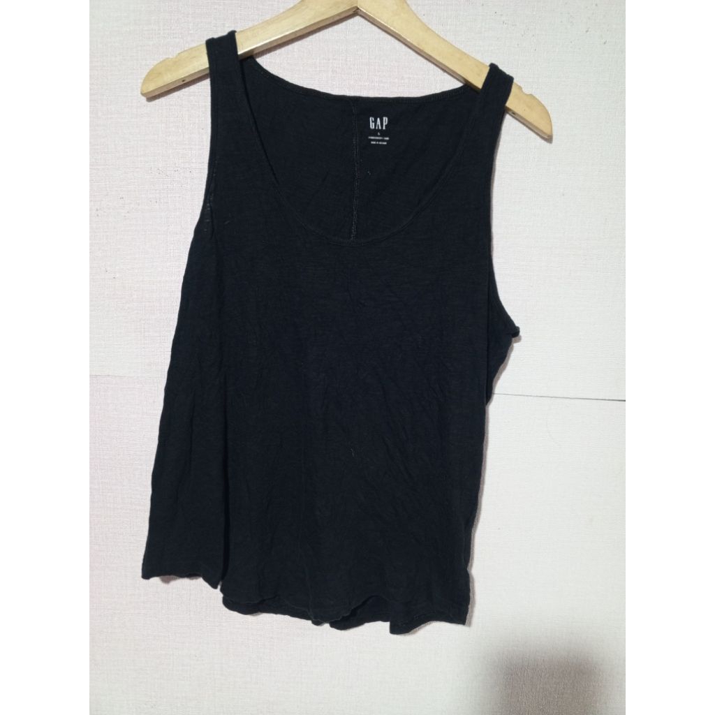 baju kaos kutung gap size M fit L second