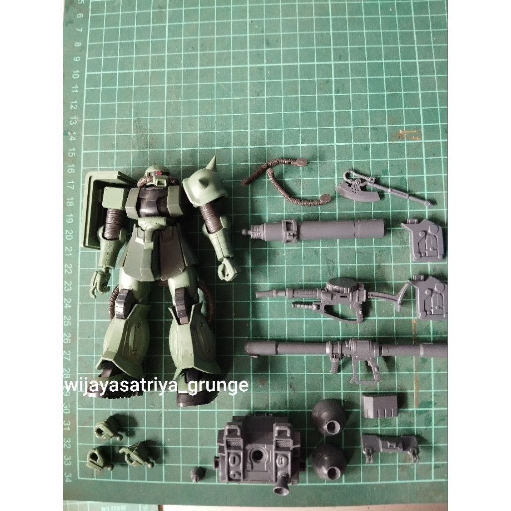 Gundam_Hg_Ms-06_Zaku+Big_Gun