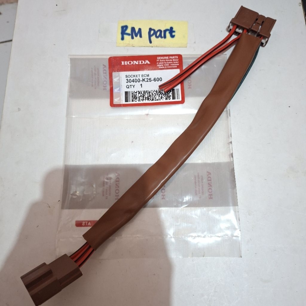 SOKET ECM/ECU BEAT FI/BEAT ESP (K25) COKLAT/HITAM