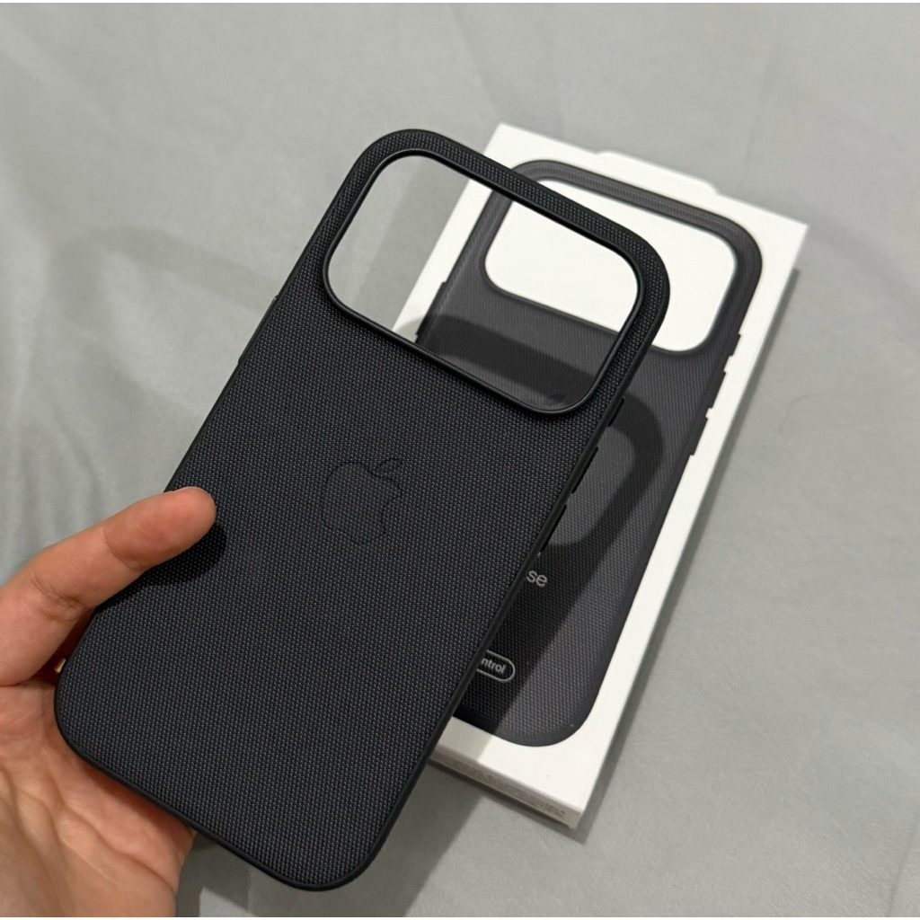 Techwoven Black Iphone 17 Pro Ori Ibox ( second ) kondisi 99%
