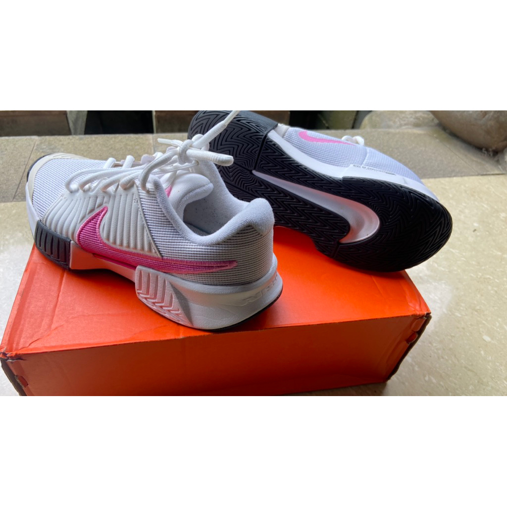 NIKE GP Challenge Pro Sepatu Tennis White/Playful Pink Size 38 | Second Original