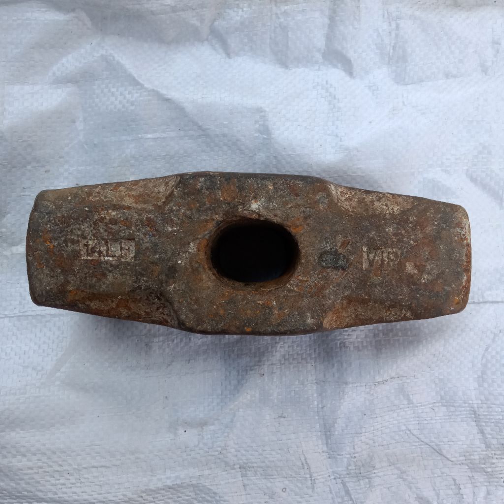 BEKAS - Palu Besi 5,5 kg