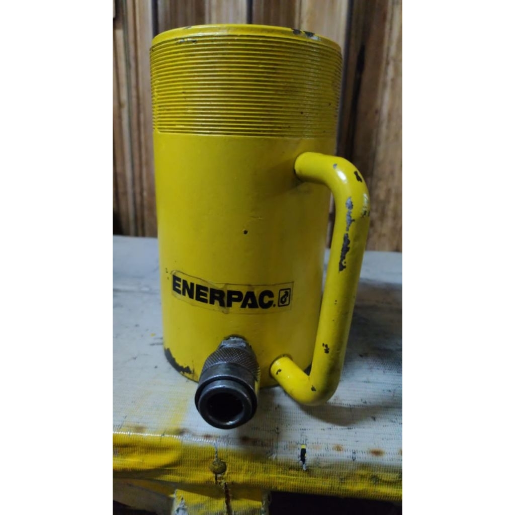 ENERPAC RC504 50 TON HYDRAULIC JACK