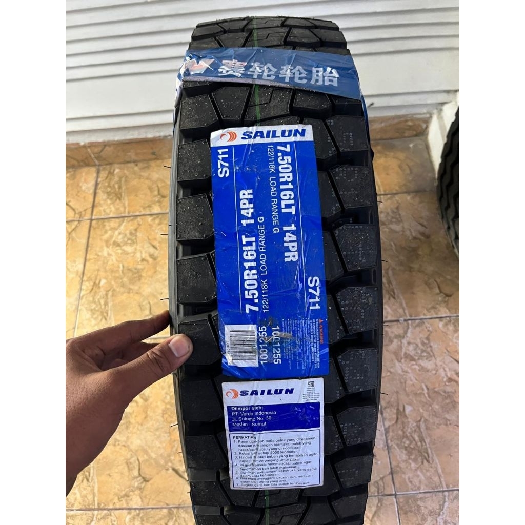 Ban kawat Sailun S711 ukuran 750-16