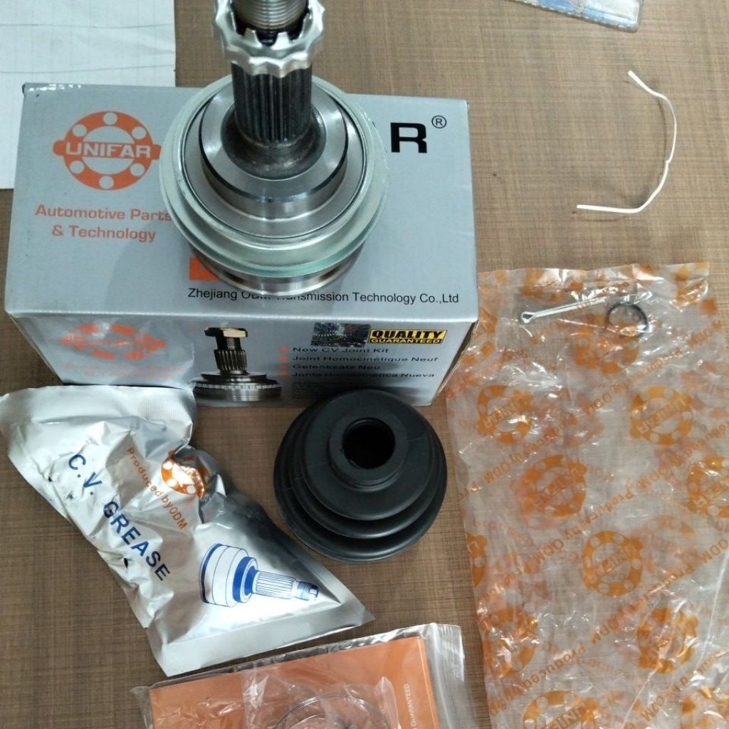 Cv.joint/ as tarik luar corolla