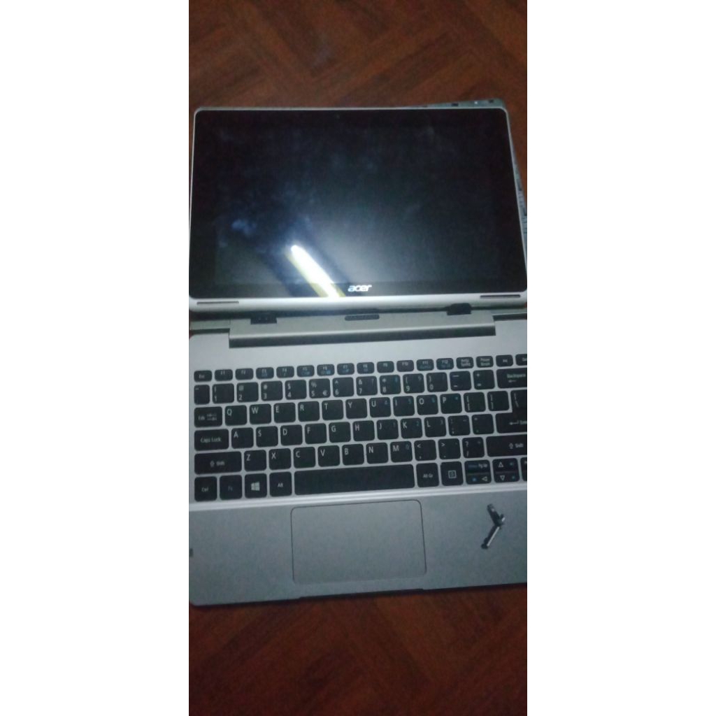 LCD netboox acer aspire swict one 10 ori cabutan