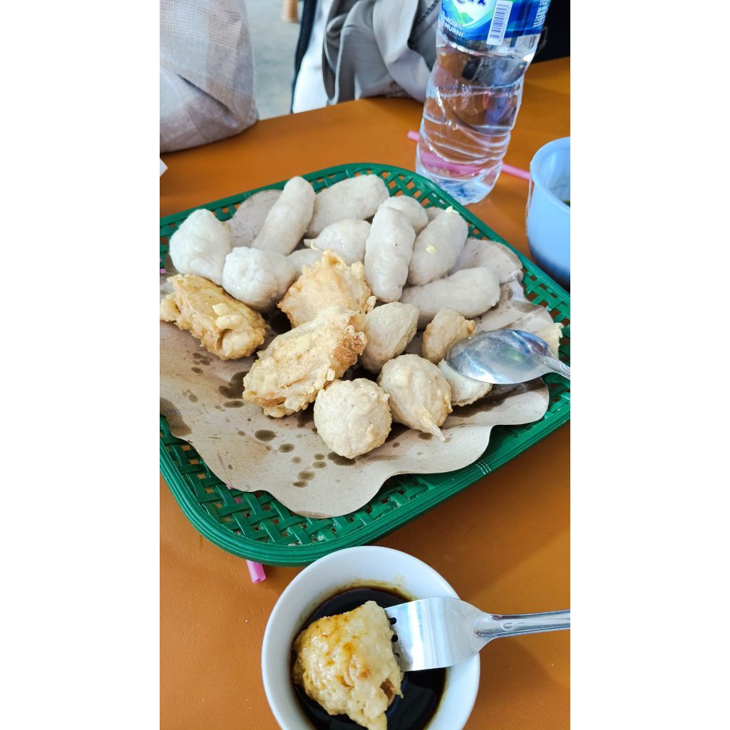 pempek campur asli palembang