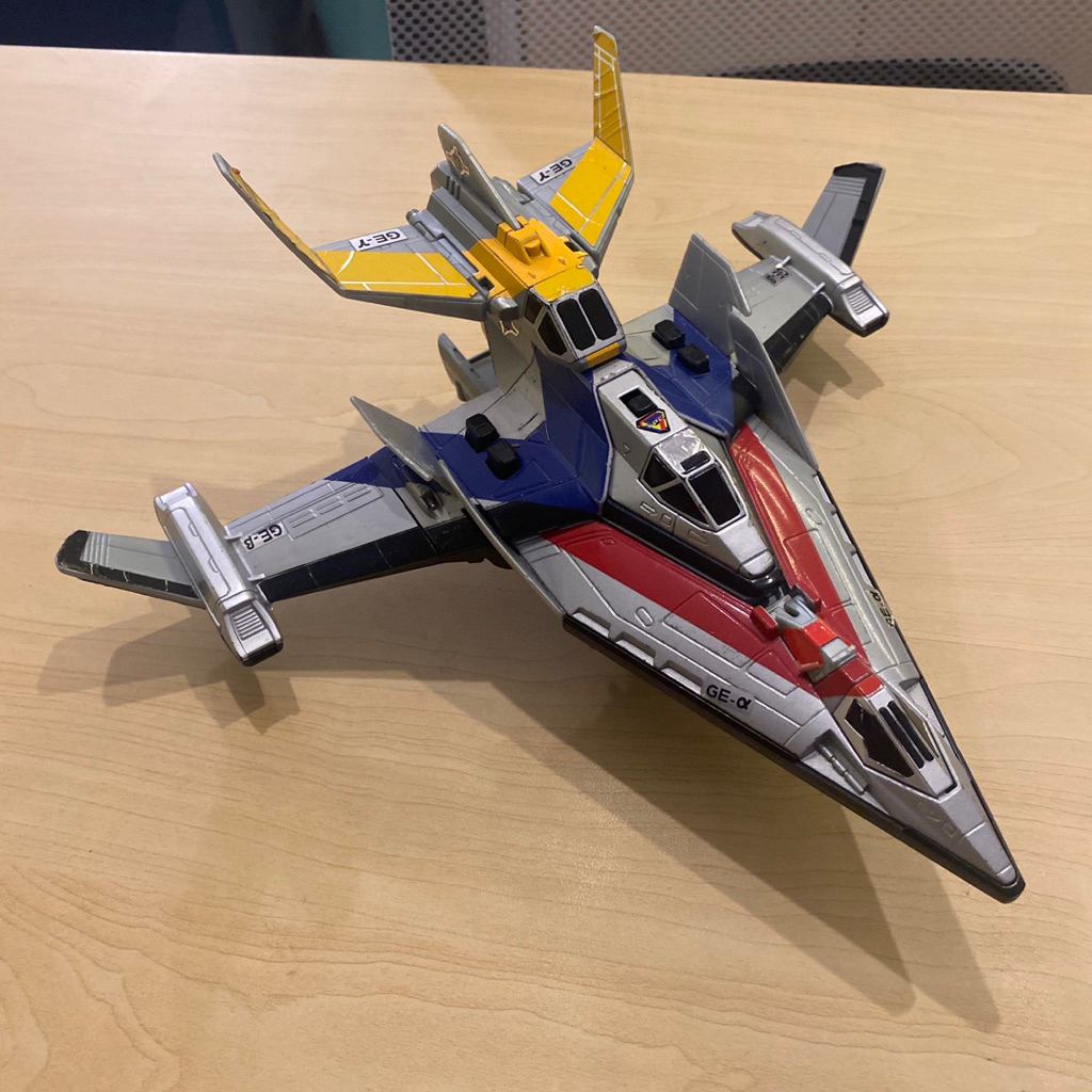 PESAWAT ULTRAMAN DX GUTS SUPER EAGLE - ALL BANDAI - ULTRAMAN DYNA