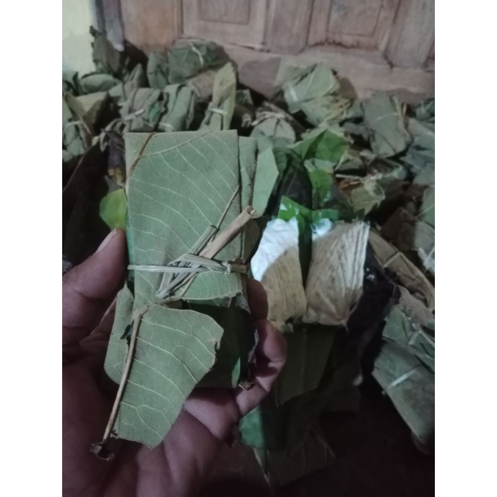tempe bungkus daun jati isi 10pcs