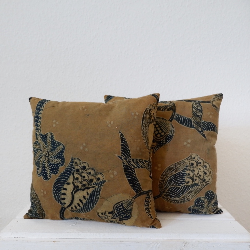 TENTATIK Soko Tenun Gedog Jawa Timur Sarung Bantal