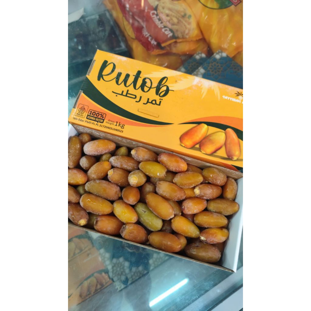 Kurma Rutob setengah matang