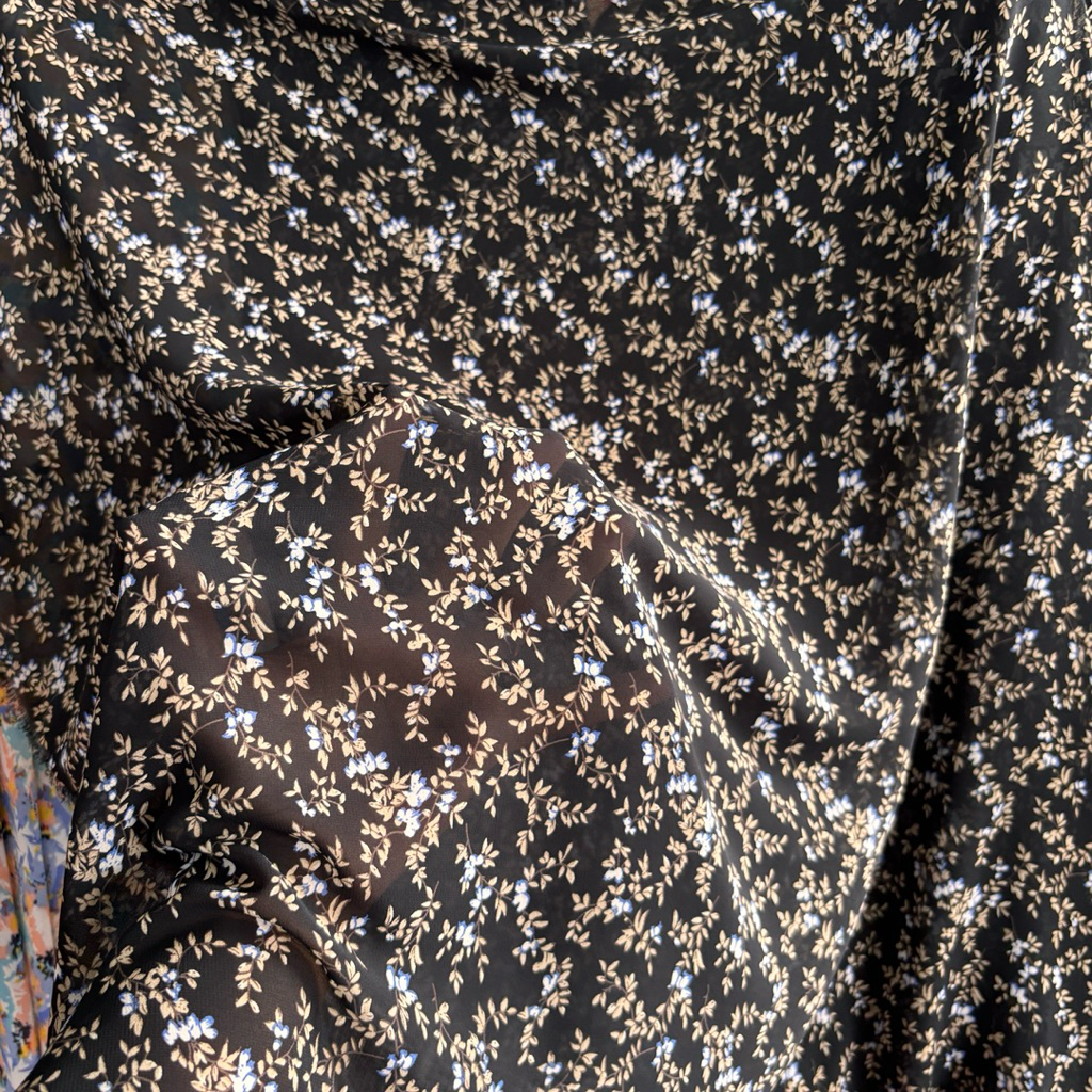 Kain Ceruty Babydoll Motif Bunga Kecil Premium - Bahan Kerudung Gamis Tunik Flowy Per Setengah Meter