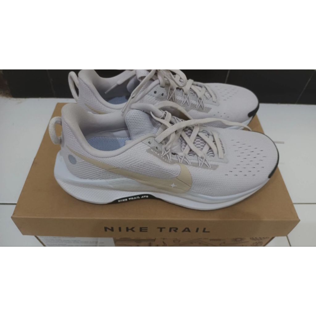 nike pegasus trail 5