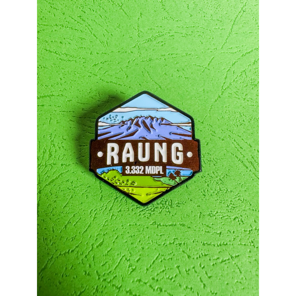 Enamel Pin Gunung Raung