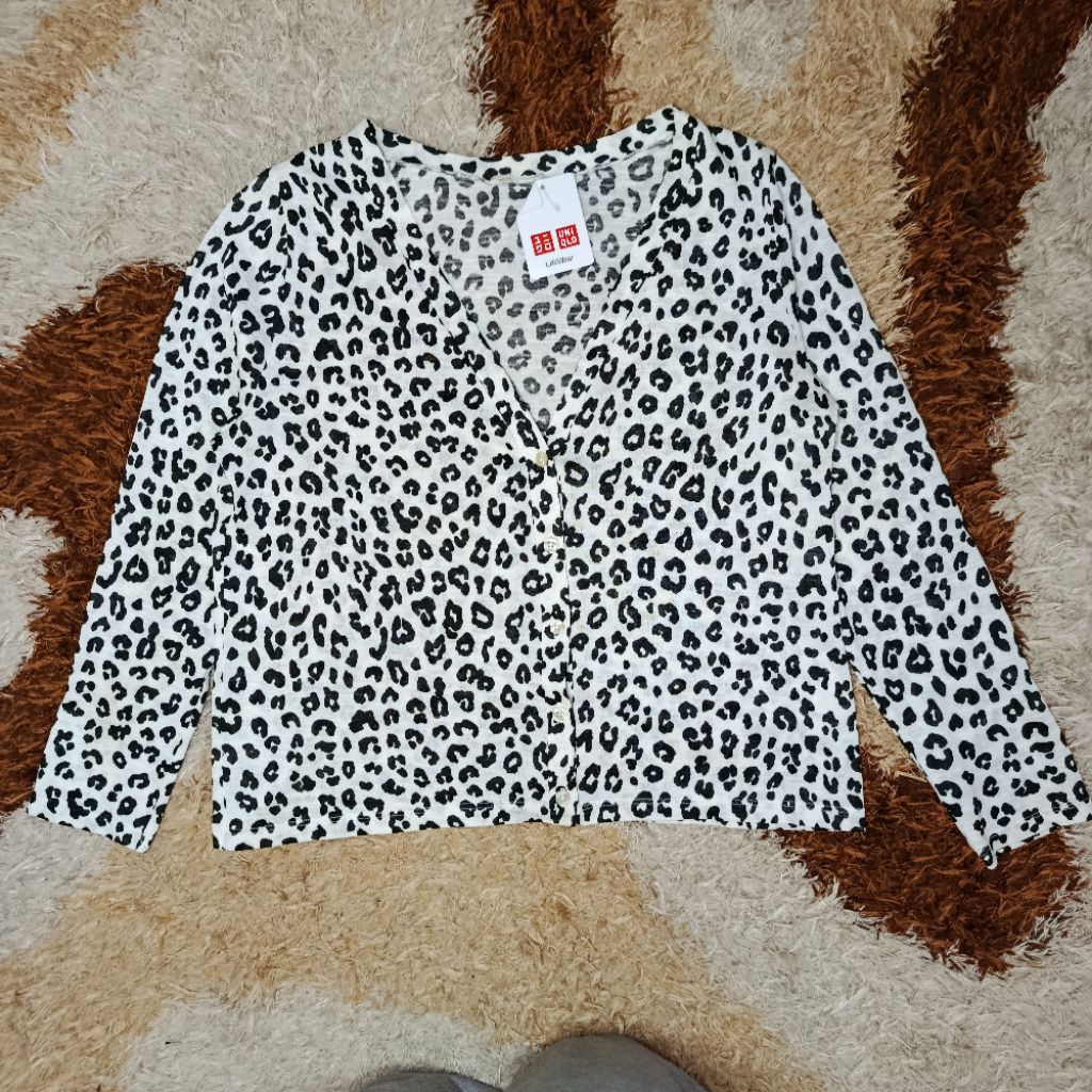 Cardigan Rajut Uniqlo