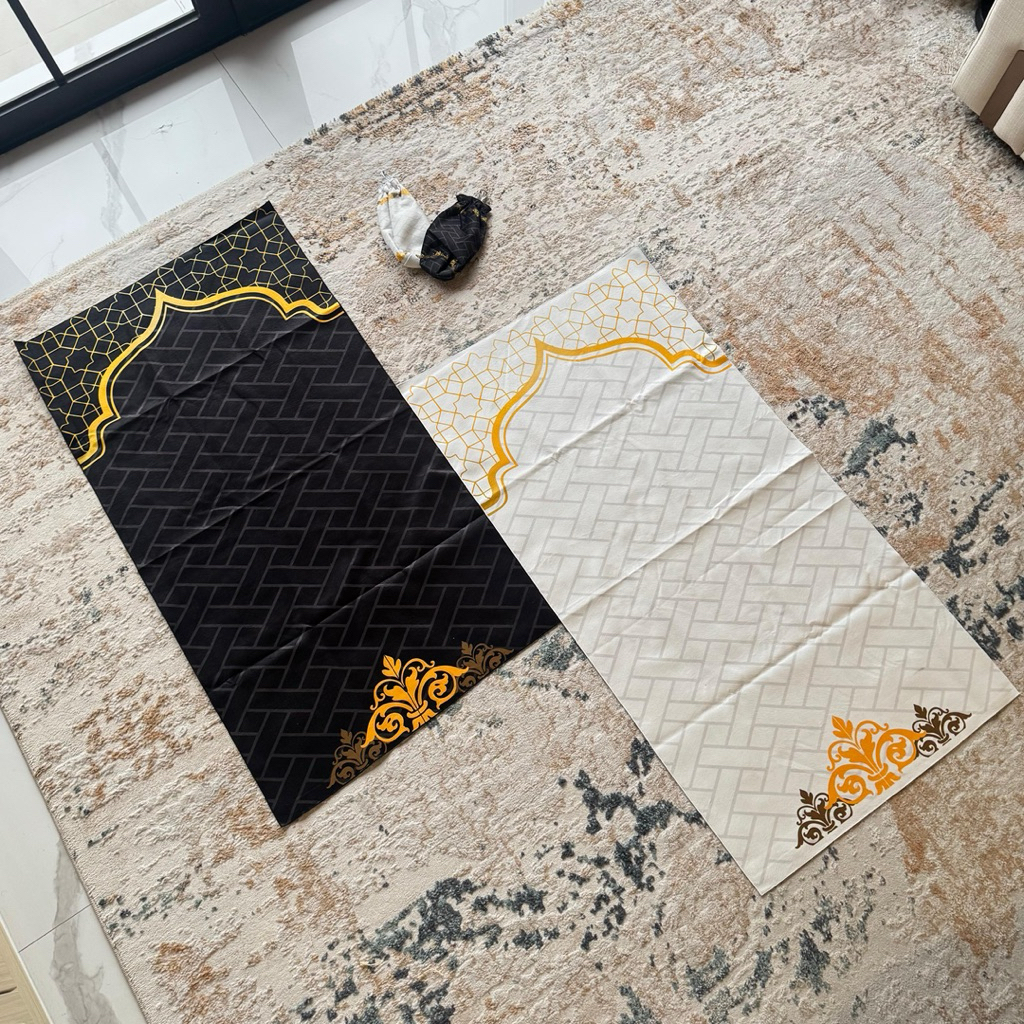 [FREE POUCH] SAJADAH COUPLE BLUDRU VELVET PREMIUM HITAM & PUTIH