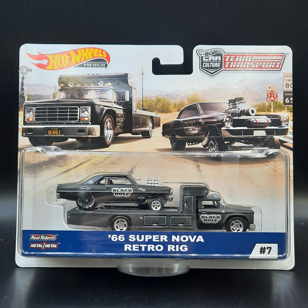 Hot Wheels Team Transport 66 Super Nova Retro Rig