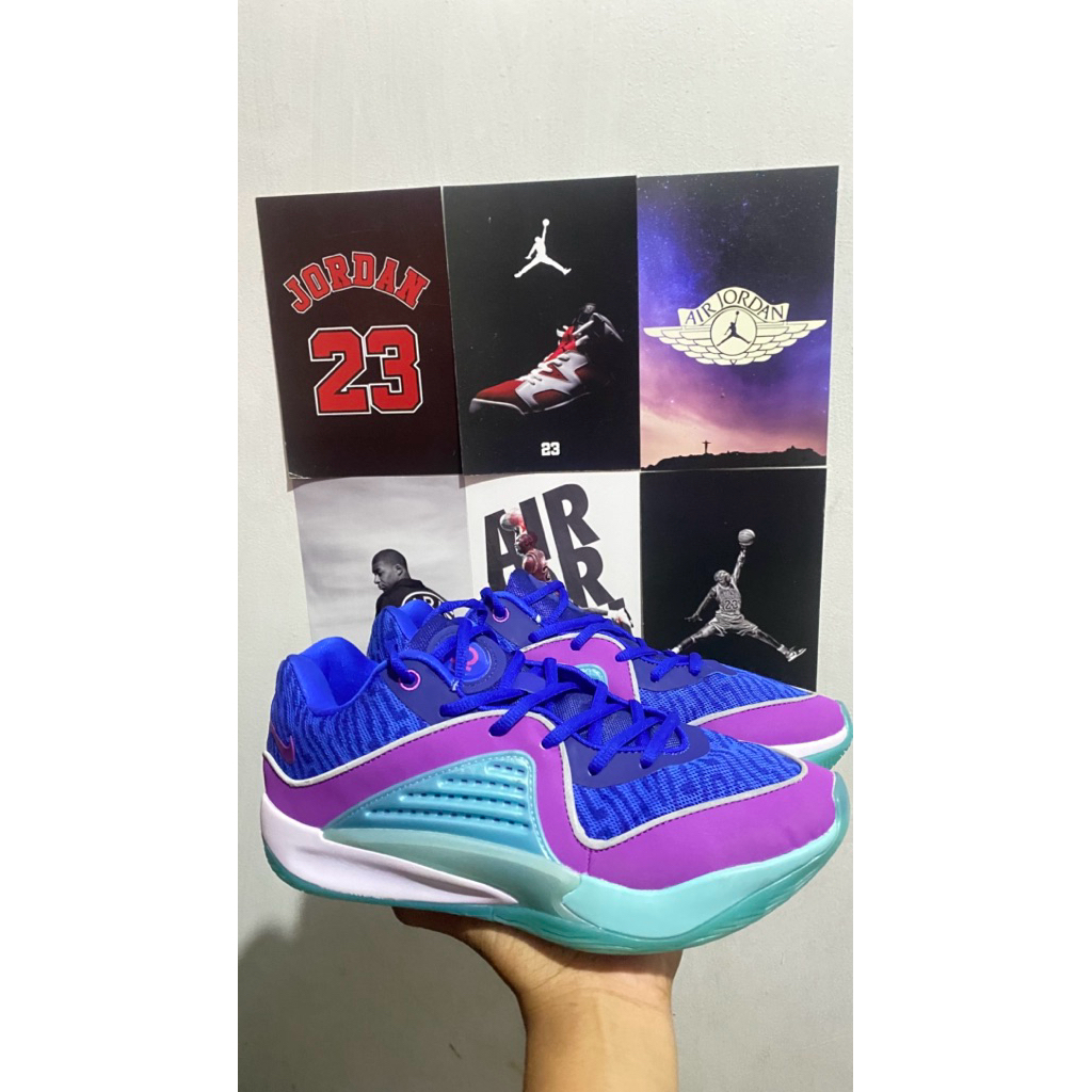 sepatu basket kd 16