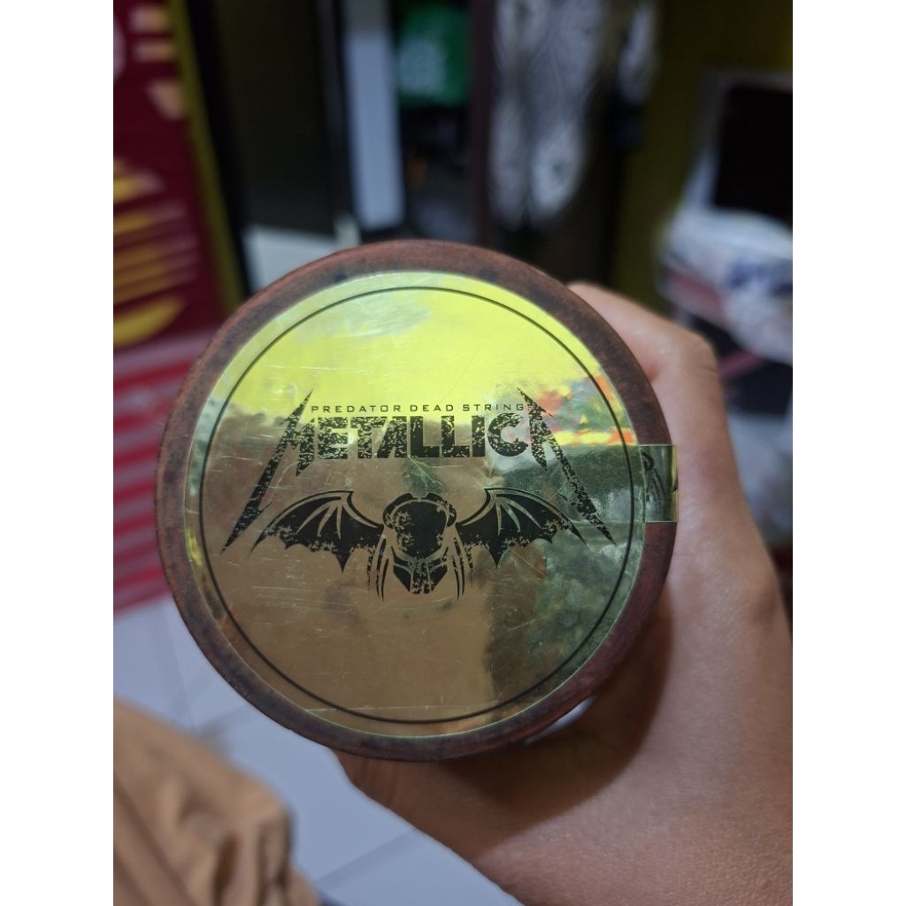 Gelasan Matot predator Metalica dead strings 022