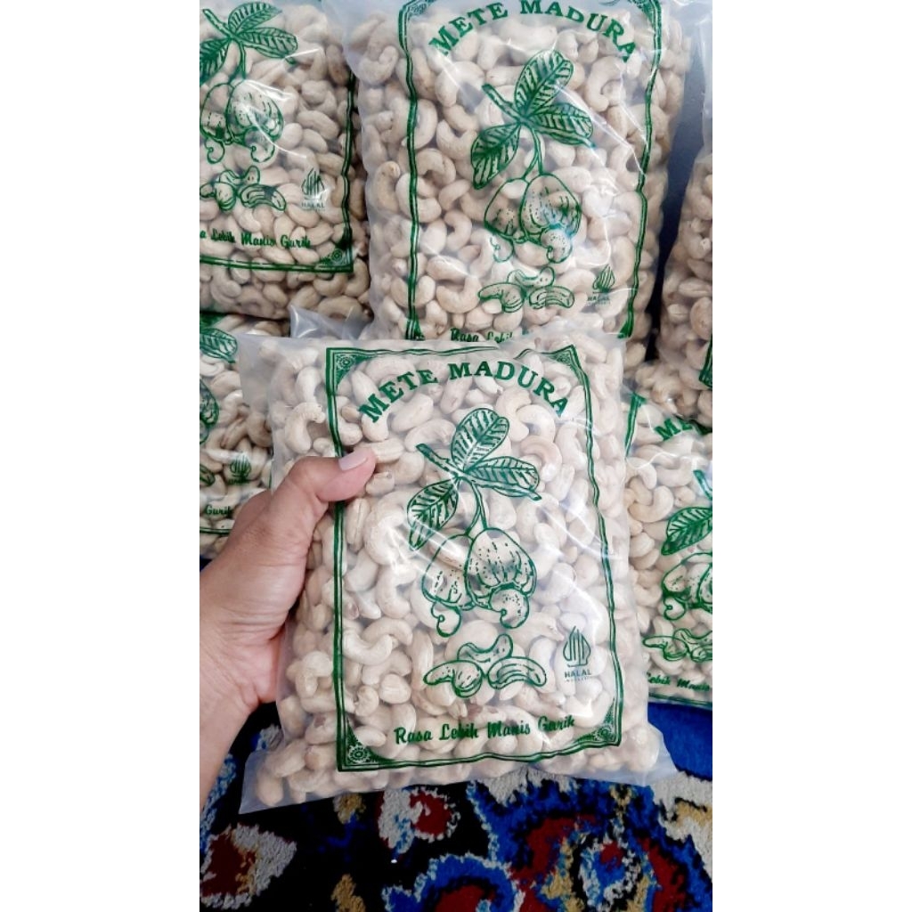 KACANG METE MADURA MENTAH SUPER 1KG