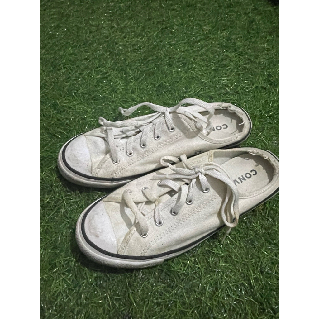 sepatu converse putih size 36